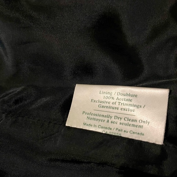 Vintage Danier suede vest. Black. Size medium. - Picture 5 of 5